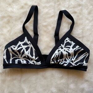 Lululemon Athletica Black and White Graffiti Print Bra